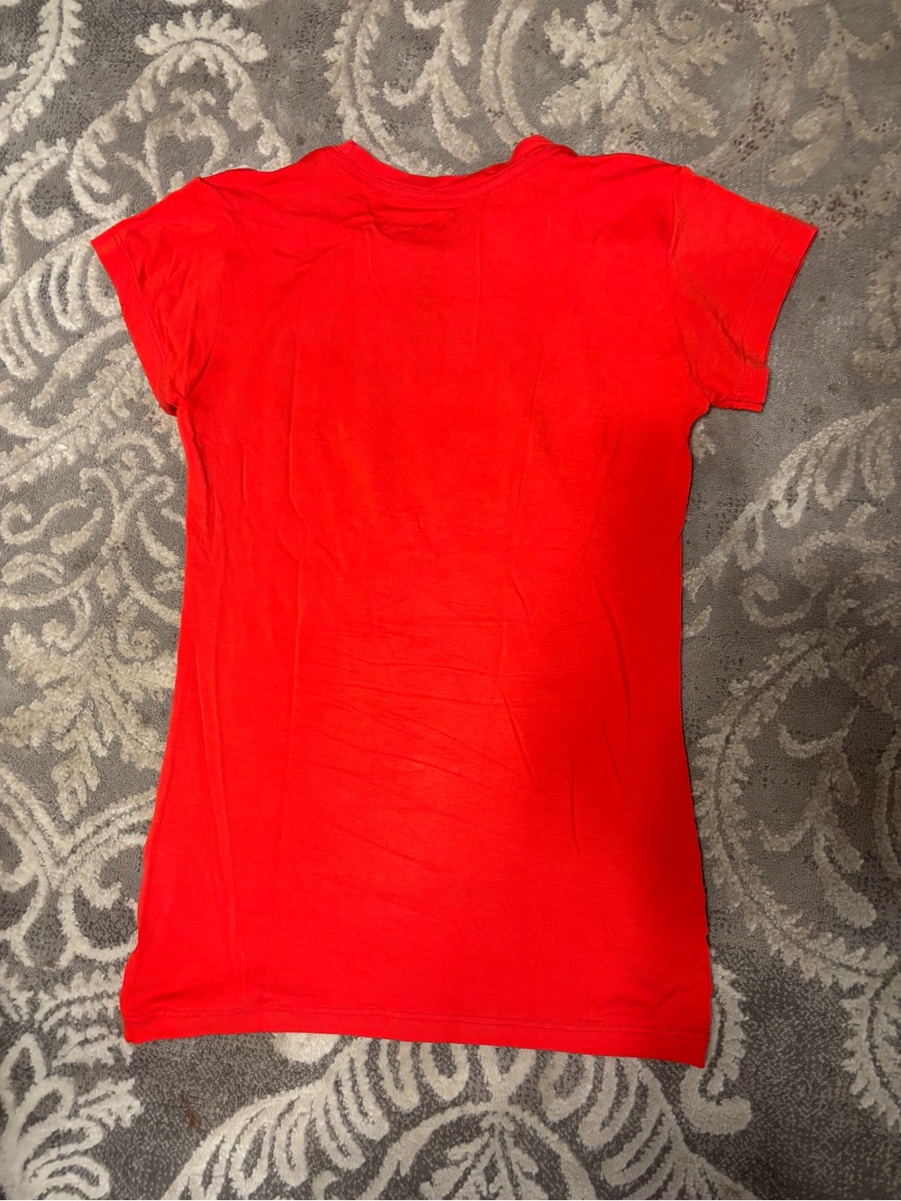 bebe Red Short Sleeve Tee with Pink Lip Graphic Size S. - Picture 4 of 4